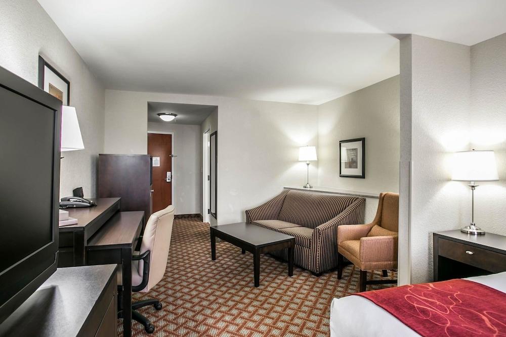 Comfort Suites Columbia Northeast - Fort Jackson Екстериор снимка