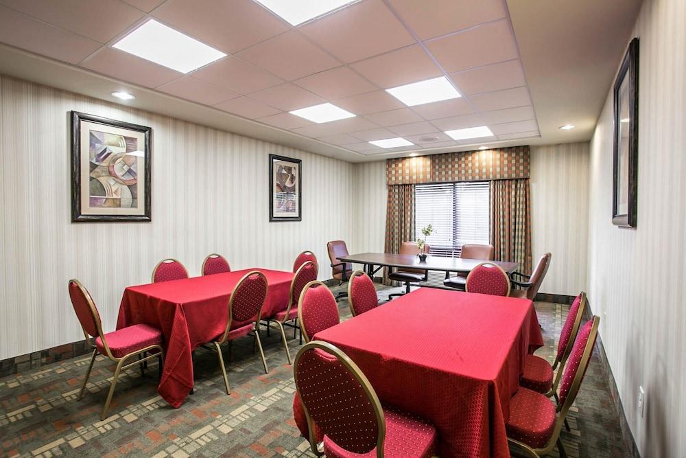 Comfort Suites Columbia Northeast - Fort Jackson Екстериор снимка