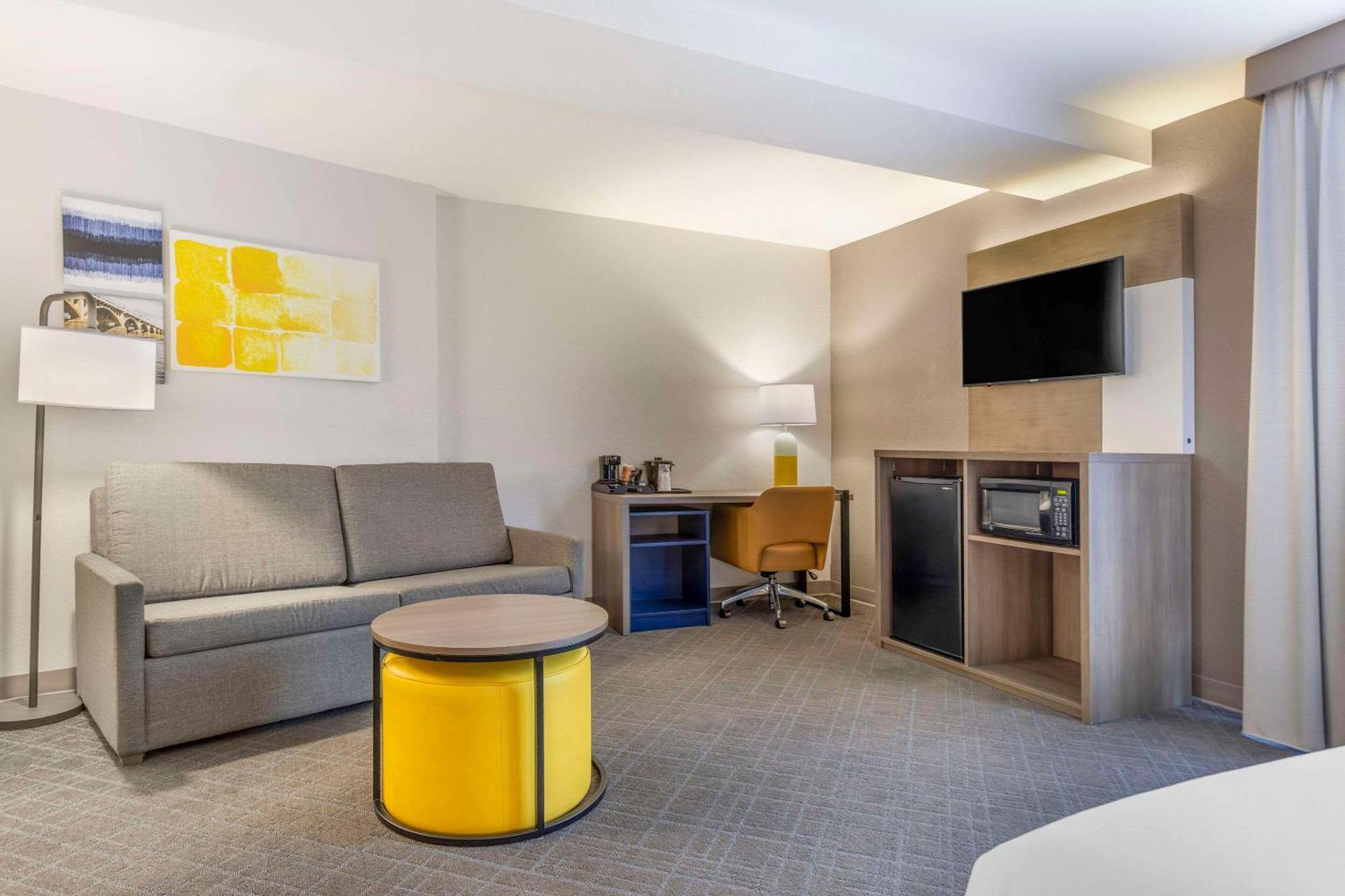 Comfort Suites Columbia Northeast - Fort Jackson Екстериор снимка